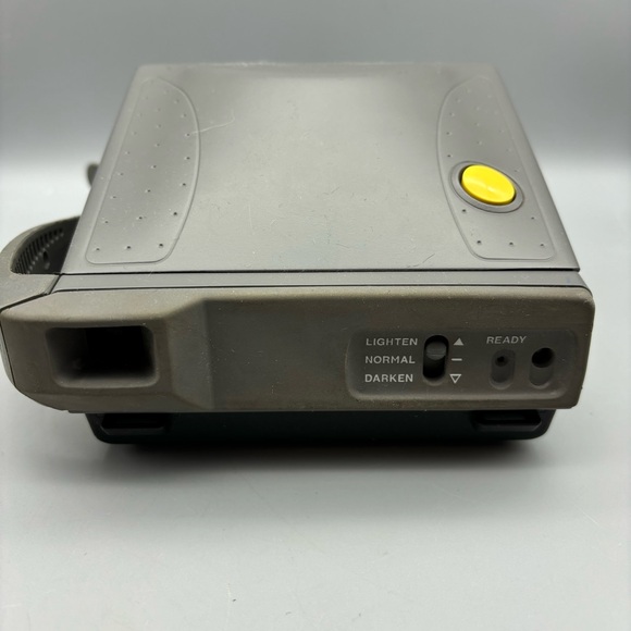 Polaroid Spectra 2/ Swinger Model 20 Instant Film Camera Untested - Picture 3 of 15